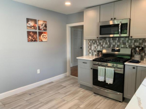 Newly renovated 4 bedroom apartment near downtown. Montclair